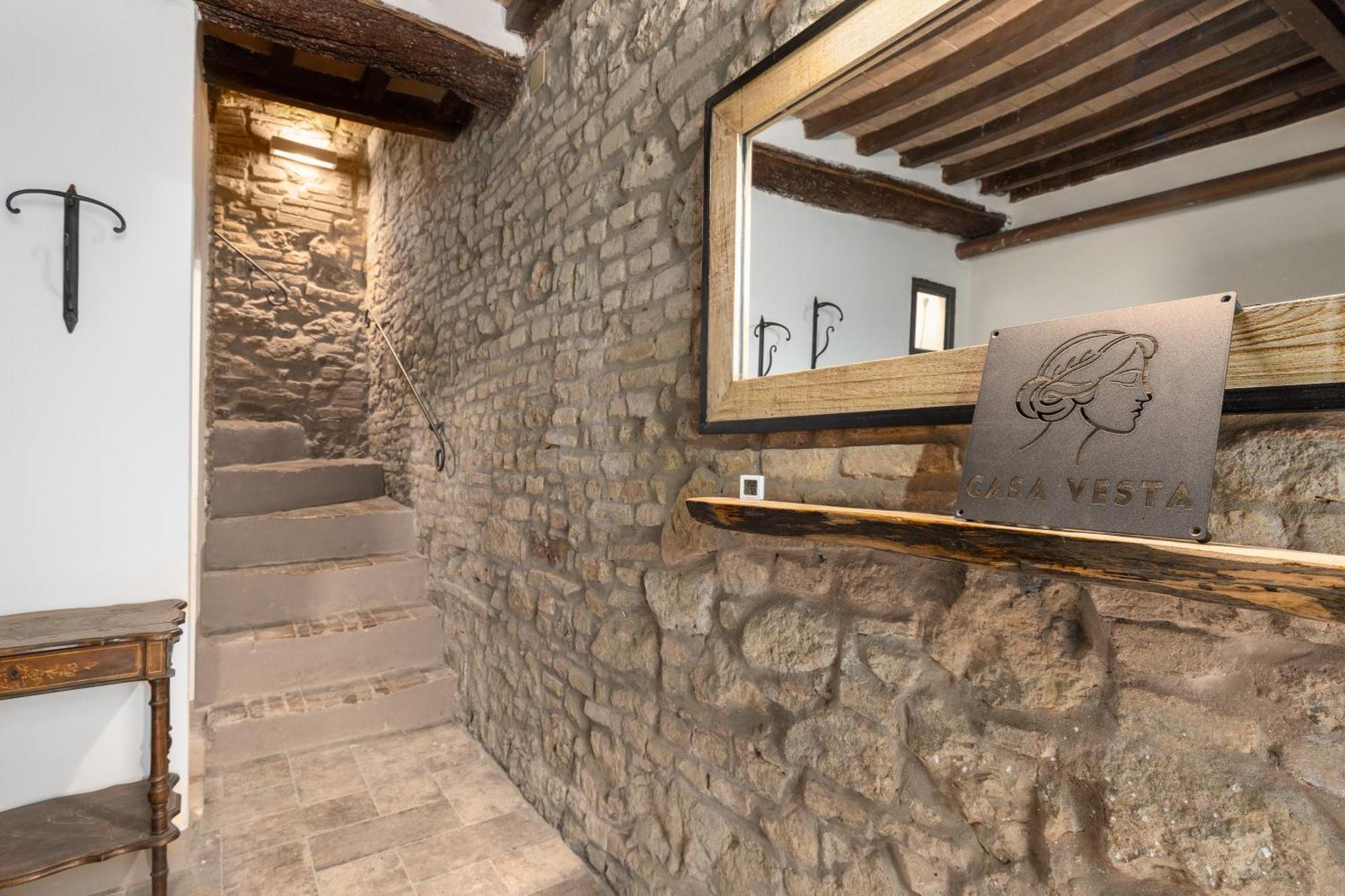 Casa Vesta Apartment ซานจีมิญญาโน ภายนอก รูปภาพ